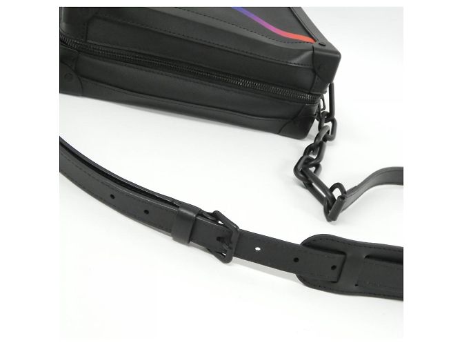 Louis Vuitton Taiga Rainbow Soft Trunk Schultertasche Schwarz - Ansicht 9