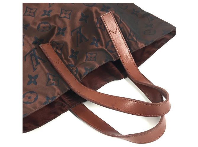 Schultertasche Cabas Escapade Monogram Louis Vuitton Braun - Ansicht 9