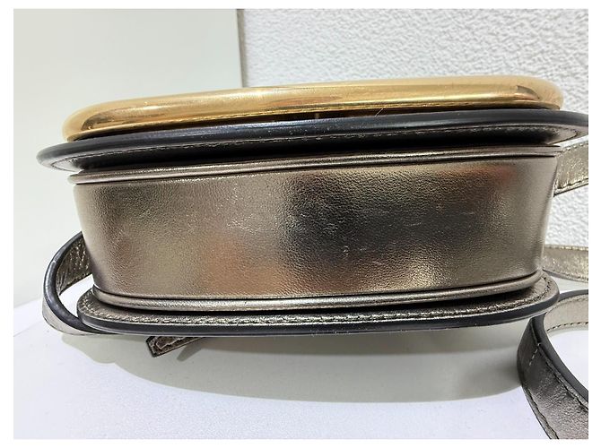 Borsa Valentino Garavani Supervee Oro in Pelle D'oro Gold hardware - vista 5