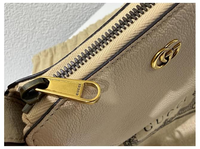 Gucci Aphrodite GG Mini Beige Gold hardware - vista 10