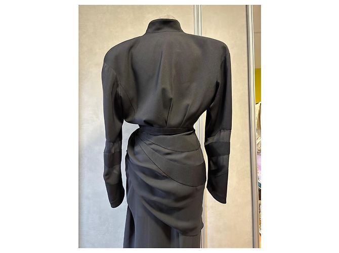 Conjunto Negro Drapado de Thierry Mugler - vista 10