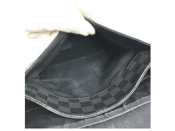 Borsa a tracolla District PM Damier Graphite di Louis Vuitton Nero - vista 16