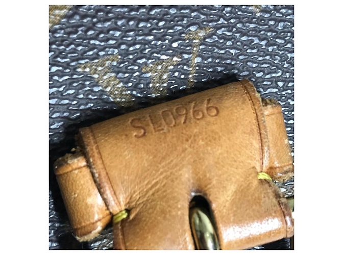 Borsa Beverly Monogram M51121 di Louis Vuitton Marrone - vista 12