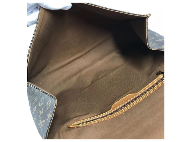 Borsa Beverly Monogram M51121 di Louis Vuitton Marrone - vista 14