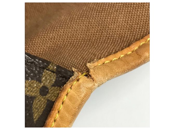 Borsa Beverly Monogram M51121 di Louis Vuitton Marrone - vista 16