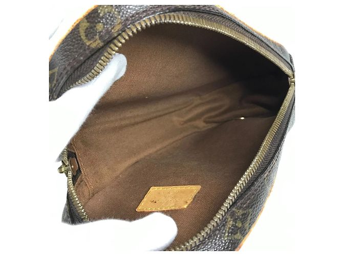 Pochette Ganjou Monograma Louis Vuitton Marrom - vista 11