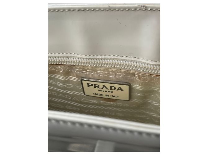 Borsa a spalla in pelle con anello in metallo Prada anni 2000 Bianco - vista 9
