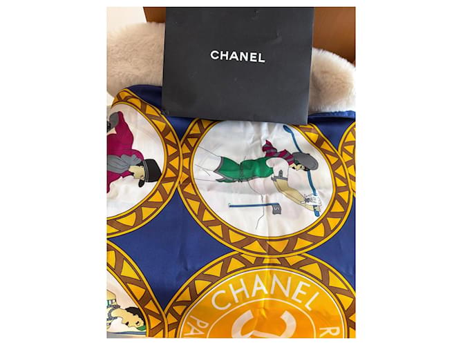 Sciarpa in seta Chanel Bianca Blu Gialla Bianco Giallo - vista 3