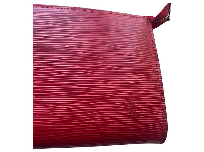Pochette Accessories Louis Vuitton Vermelho Couro - vista 3