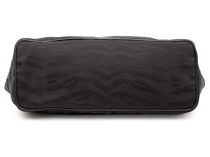 Fendi schwarze Canvas-Tasche mit Tigerdruck - Ansicht 3