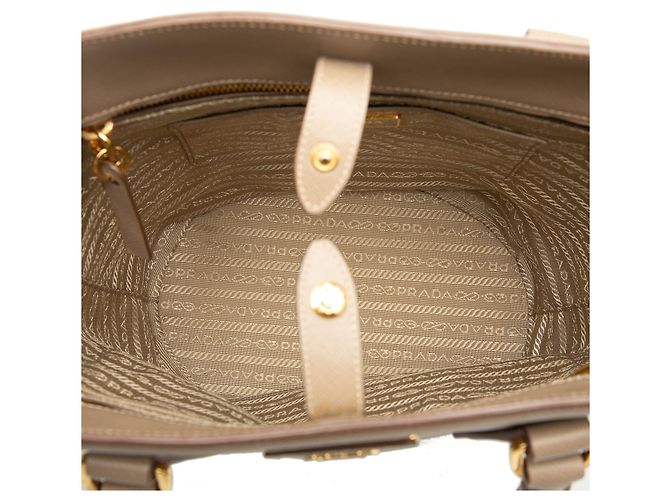 Braune Saffiano Bucket Bag von Prada Beige - Ansicht 4