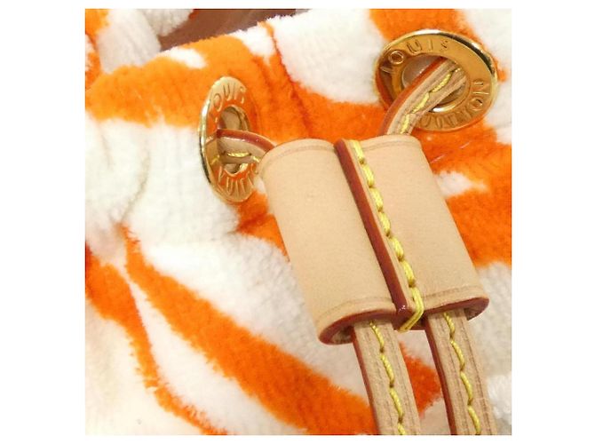 Bucket Borsa a secchiello Louis Vuitton LV By the Pool Bianco - vista 5