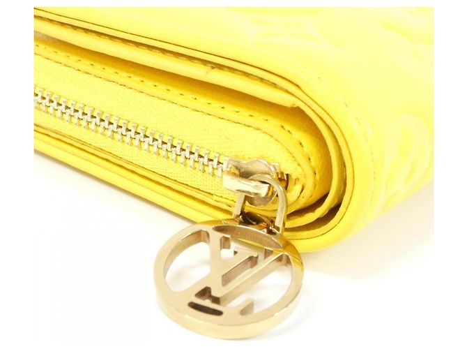 Cartera Lou Coussin Louis Vuitton Amarillo - vista 5