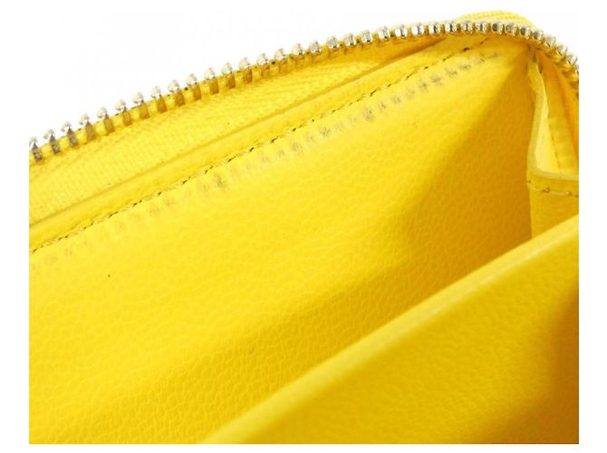 Cartera Lou Coussin Louis Vuitton Amarillo - vista 9