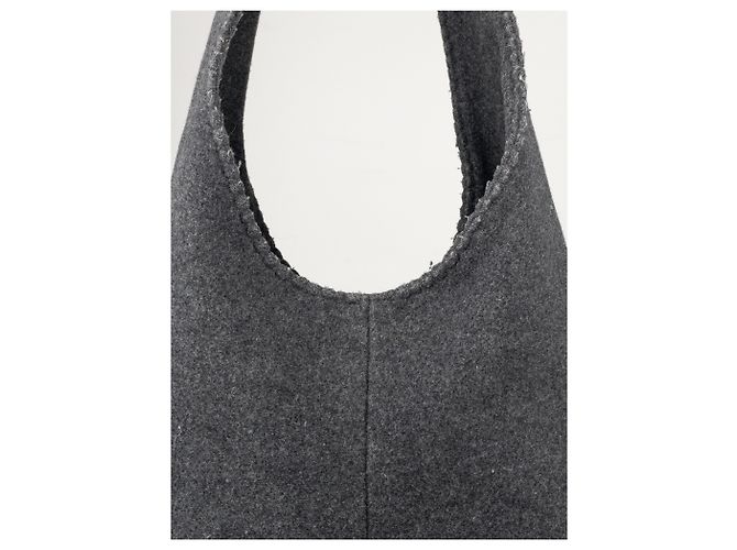 Borsa hobo a spalla in feltro con fiocco Miu Miu AW99 Grigio - vista 7