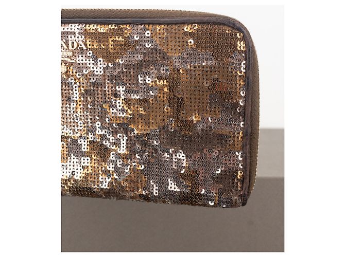 Portafoglio con zip camouflage in paillettes Prada degli anni 2010 D'oro - vista 7