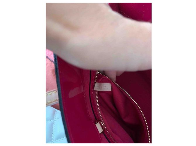 Sac à main Louis Vuitton Catalina PM Cuir Vernis Fuchsia Fuschia - vue 4