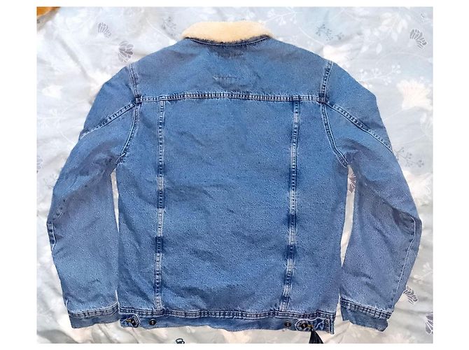 Zara Giacca di jeans trucker standard tipo 3 in denim blu foderata in sherpa - vista 5