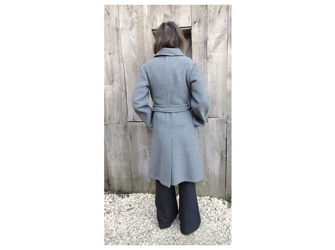 Abrigo Burberry de lana gris con cinturón - vista 2