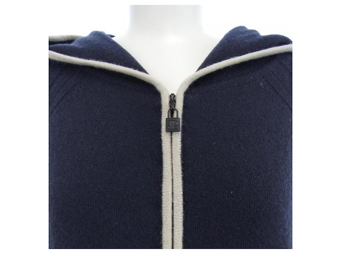 Timeless CHANEL P35238K02024 09P Sudadera de cachemira Azul Azul marino - vista 6