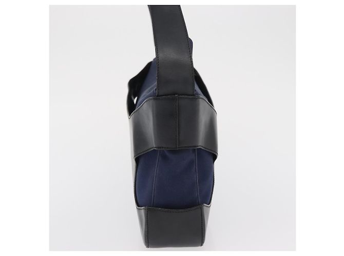 Salvatore Ferragamo Cut Out Leather and Canvas Small - vista 3