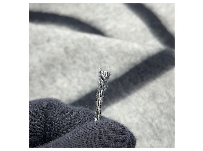 Stola in cashmere nero Monogram Louis Vuitton - vista 4