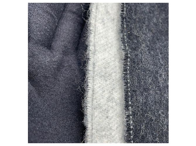 Stola in cashmere nero Monogram Louis Vuitton - vista 5