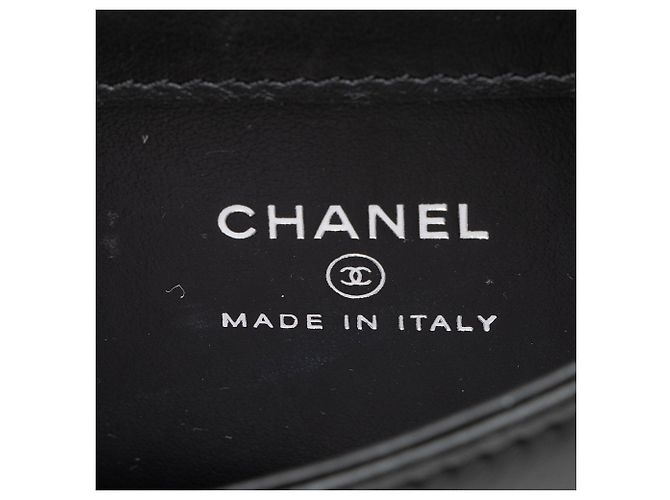 Gabrielle Chanel Mini Borsa a Spalla in Satin Cristallo con Catena Nero - vista 8