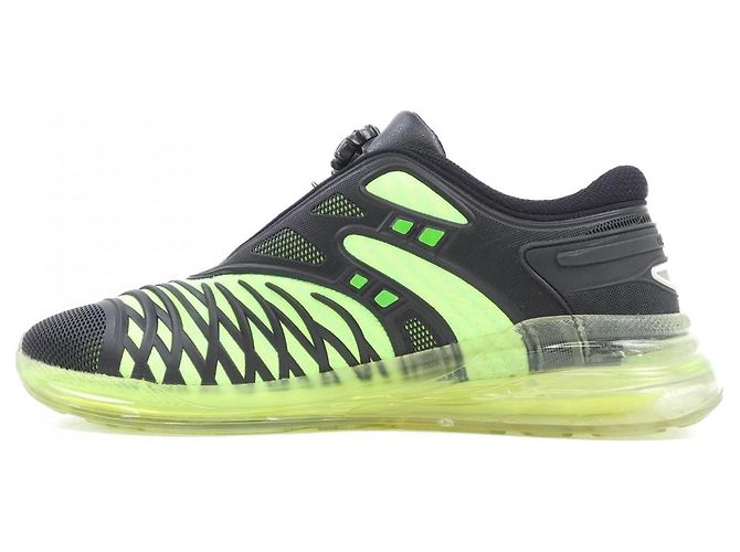 Sneakers Gucci in pelle nero e verde 620337 - vista 2