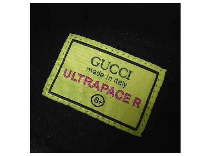 Sneakers Gucci in pelle nero e verde 620337 - vista 6