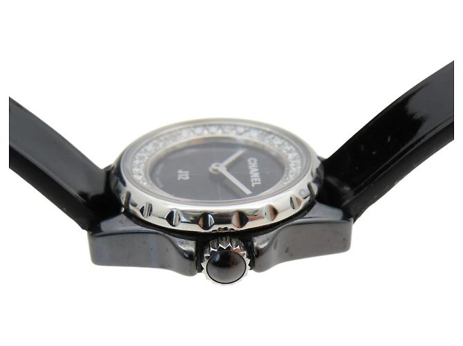 Reloj CHANEL J12 con bisel de diamantes - vista 6