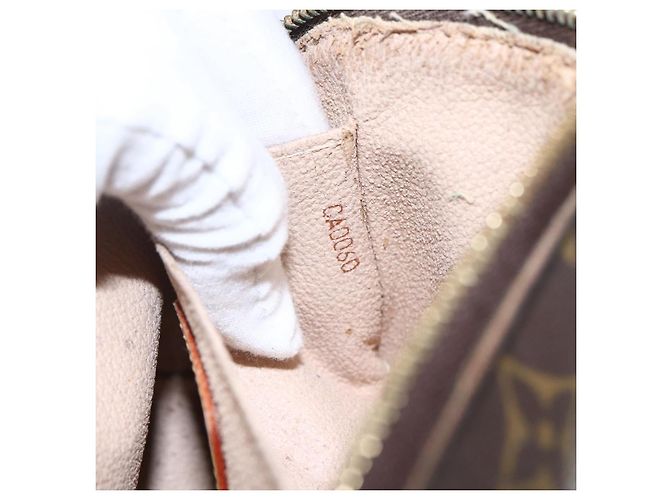 LOUIS VUITTON Pochette Cosmética Monogram PM Bolsa Cosmética M47515 Auth BA10189 Monograma - vista 12
