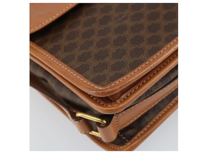 Céline Borsa a Spalla in Tela Macadam CELINE in Pelle PVC Marrone Oro Auth 164024 D'oro - vista 16