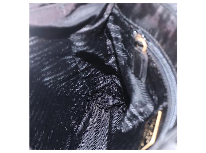 PRADA Borsa a mano con catena in nylon nero e oro Auth gh1687 D'oro - vista 20