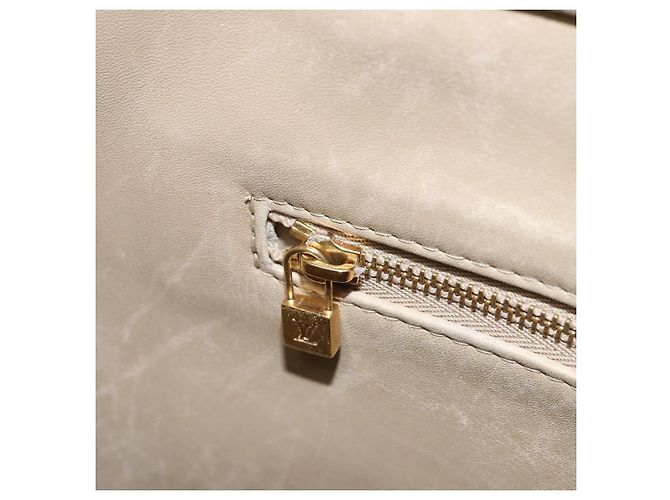 LOUIS VUITTON Borsa a Mano Monogram Vernis Houston Beige M91004 LV Auth 169220 - vista 23