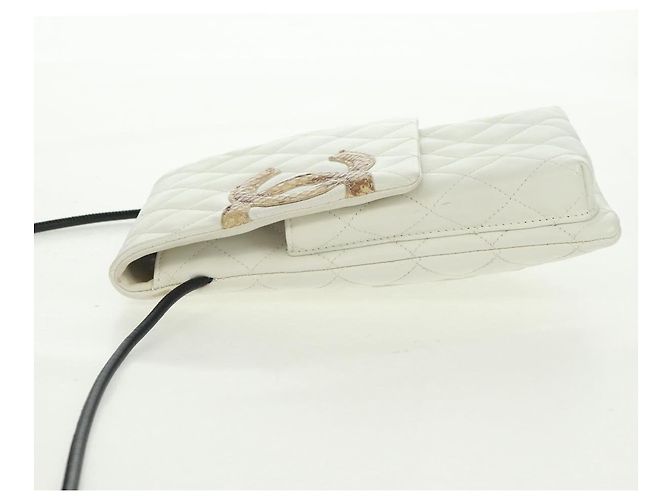 Sac à épaule CHANEL Matelassé Cambon en cuir blanc et noir CC Auth BA9742V - vue 4