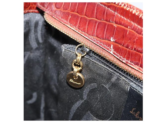Borsa a spalla Gancini Salvatore Ferragamo in pelle embossata Marrone Oro Auth 162573 D'oro - vista 20