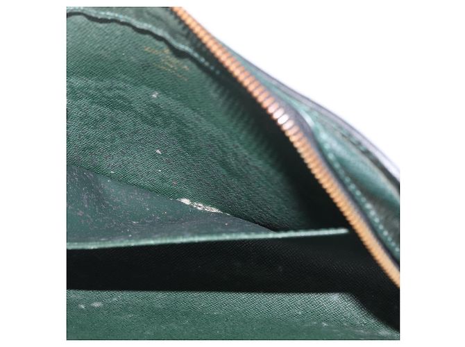 LOUIS VUITTON Clutch Taiga Baikal Epicea M30184 LV Auth ka1986 - vista 19