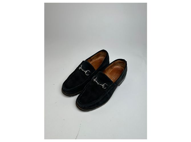 Vintage Gucci Wildleder Slipper mit schwarzem Pferdebit - Ansicht 2