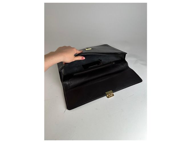 Clutch in pelle vintage Givenchy grande marrone - vista 10