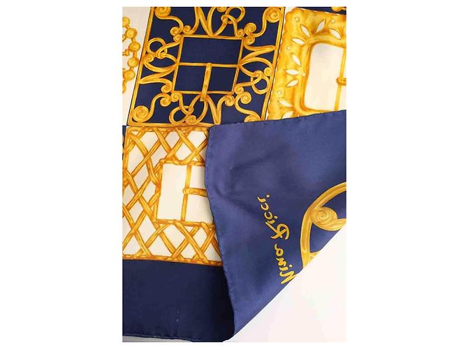 Nina Ricci Cuadrado azul - vista 3