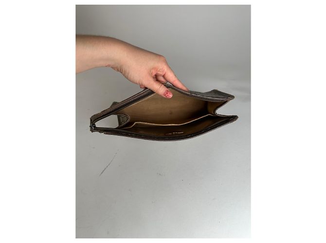 Clutch in pelle vintage Gucci grigio marrone - vista 8