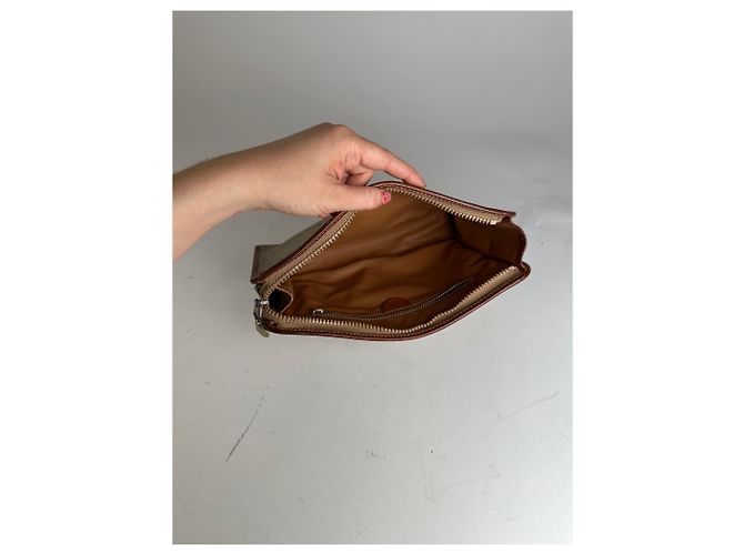 Céline Clutch in pelle monogramma Triomphe Celine Paris vintage beige marrone - vista 10