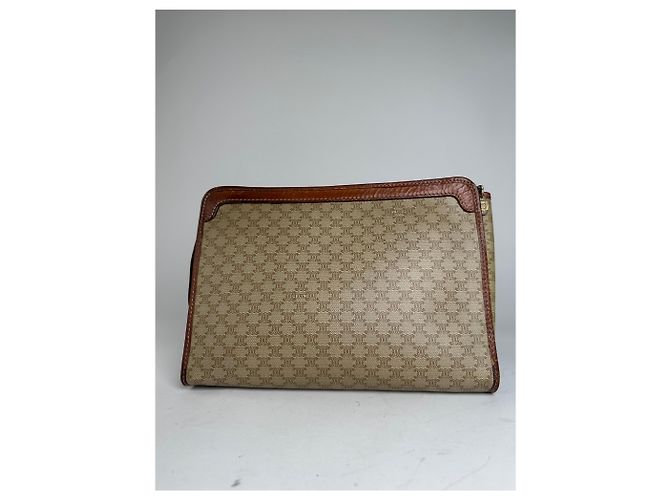 Céline Clutch in pelle monogramma Triomphe Celine Paris vintage beige marrone - vista 2