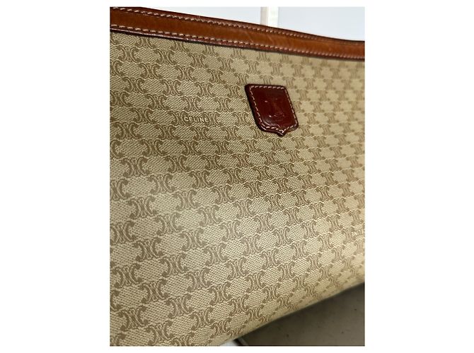 Céline Clutch in pelle monogramma Triomphe Celine Paris vintage beige marrone - vista 6