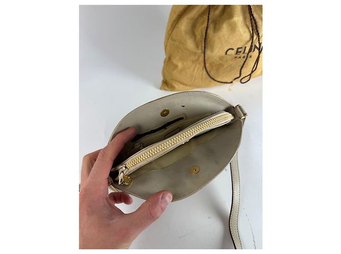 Céline Vintage Celine Snake Emblossed Triomphe Leather Shoulder Bag White - view 3