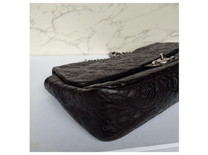 Timeless Chanel jumbo em couro de bezerro estampado símbolos da sorte Preto - vista 10