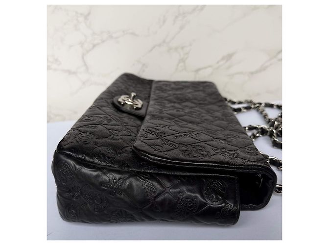Timeless Chanel jumbo em couro de bezerro estampado símbolos da sorte Preto - vista 8