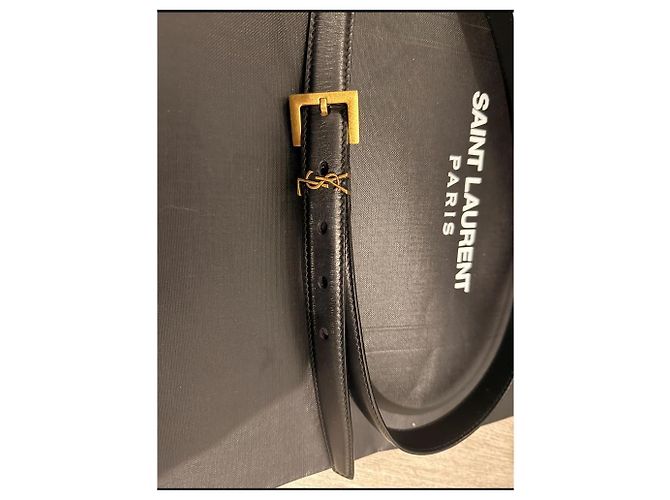 Yves Saint Laurent Schmale schwarze Leder-Gürtel von Saint Laurent - Ansicht 7