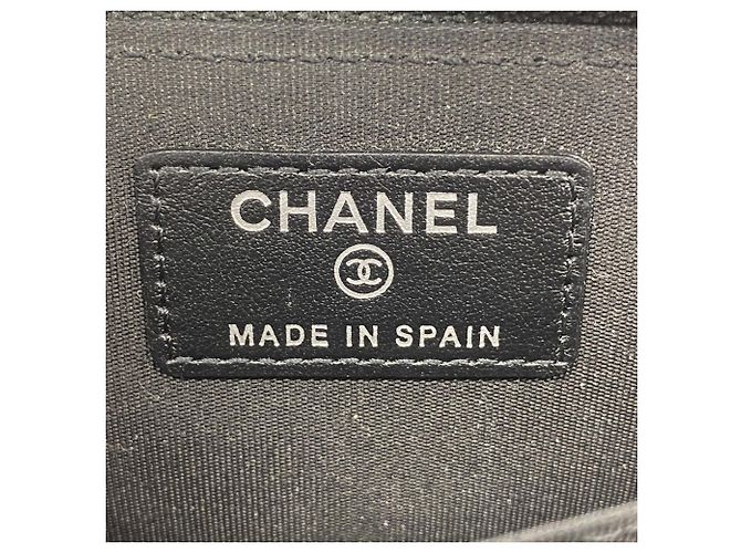 Monedero Chanel Boy Negro - vista 4